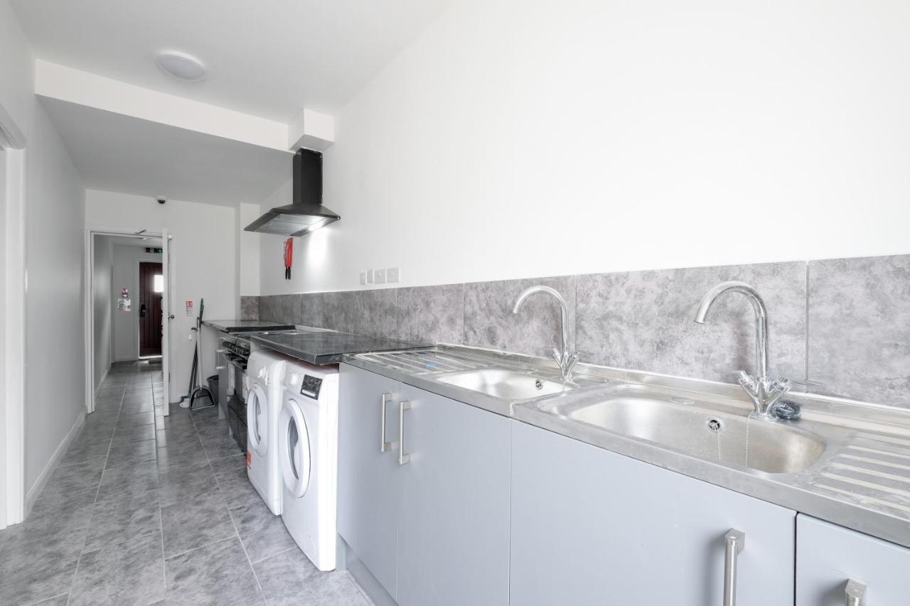 Fernbank Studios Sudbury Hill Harrow Self-Contained Studios With En-Suite Wembley エクステリア 写真