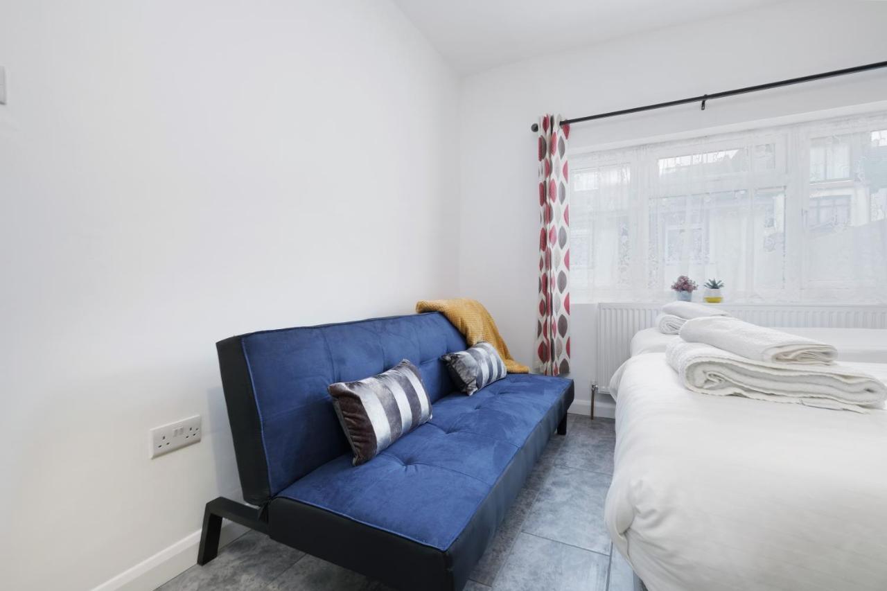 Fernbank Studios Sudbury Hill Harrow Self-Contained Studios With En-Suite Wembley エクステリア 写真