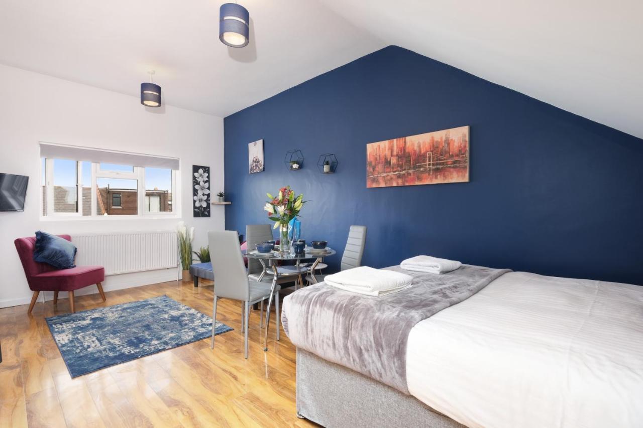 Fernbank Studios Sudbury Hill Harrow Self-Contained Studios With En-Suite Wembley エクステリア 写真