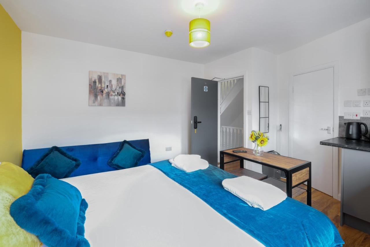 Fernbank Studios Sudbury Hill Harrow Self-Contained Studios With En-Suite Wembley エクステリア 写真