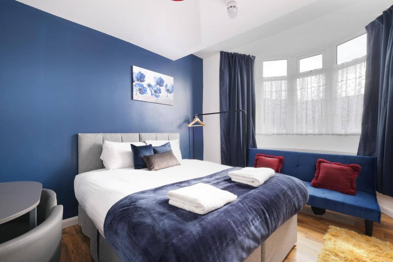 Fernbank Studios Sudbury Hill Harrow Self-Contained Studios With En-Suite Wembley エクステリア 写真