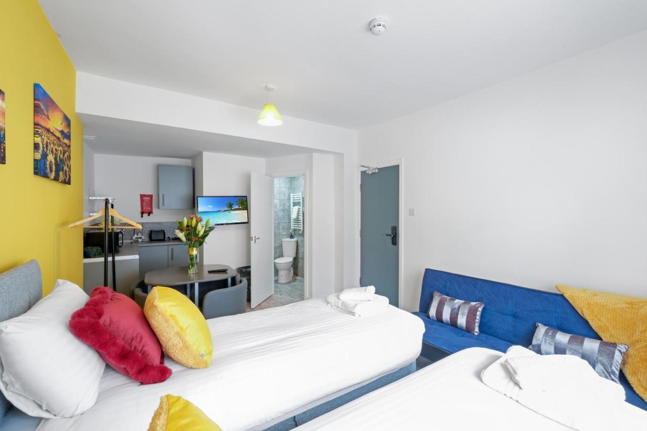 Fernbank Studios Sudbury Hill Harrow Self-Contained Studios With En-Suite Wembley エクステリア 写真