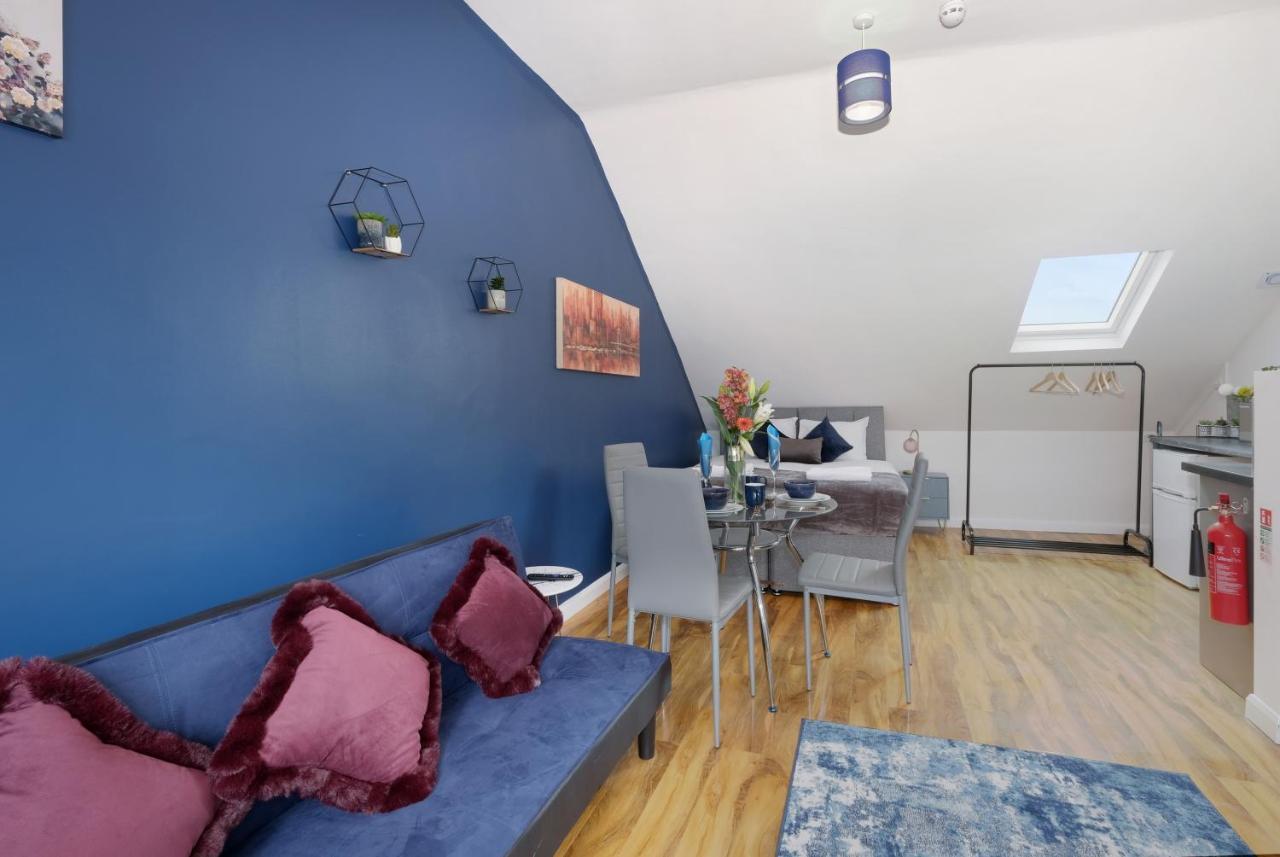 Fernbank Studios Sudbury Hill Harrow Self-Contained Studios With En-Suite Wembley エクステリア 写真
