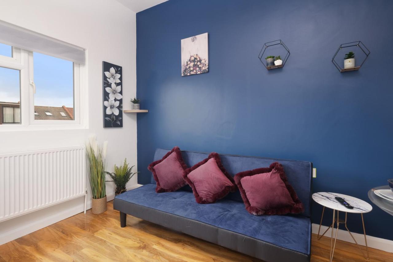 Fernbank Studios Sudbury Hill Harrow Self-Contained Studios With En-Suite Wembley エクステリア 写真